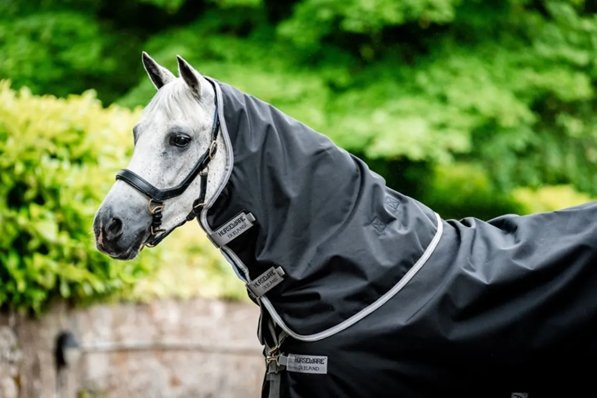 Horseware Ireland Amigo 1200D Plus Bundle< Regndekken
