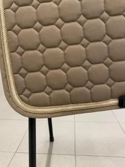 Equiline Schabrak< Dressur Schabraker