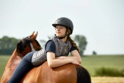 Equipage Henderson Hjelm< Ridehjelm