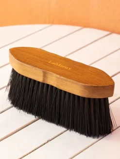 LeMieux LM Artisan Flick Brush< Børster
