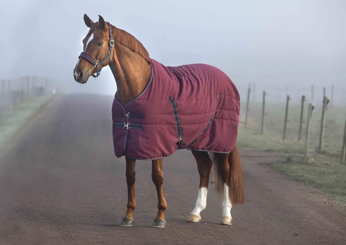 Horseware Ireland Rambo Stable Rug 100g Embossed/Shiny Lining< Stalldekken